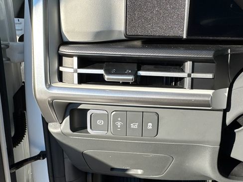 New 2026 Hyundai Santa Fe SE image 19