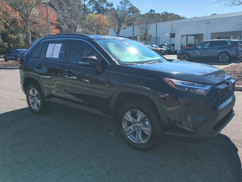 Certified 2022 Toyota RAV4 XLE image 3