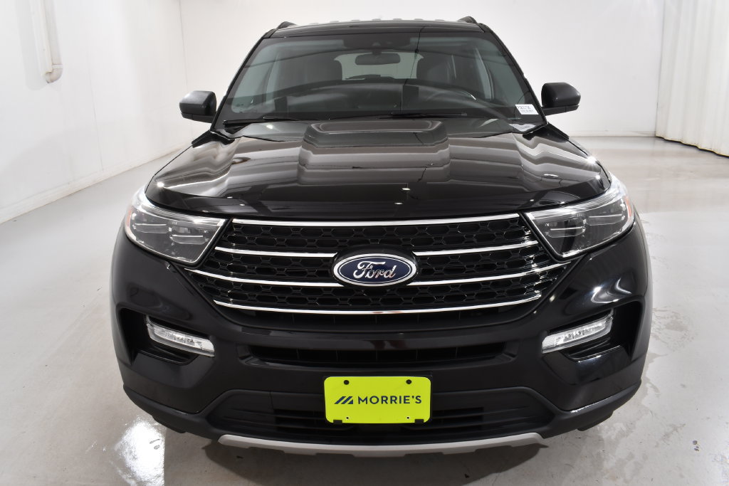 Used 2023 Ford Explorer XLT w/ Equipment Group 202A AWD/4WD image 3