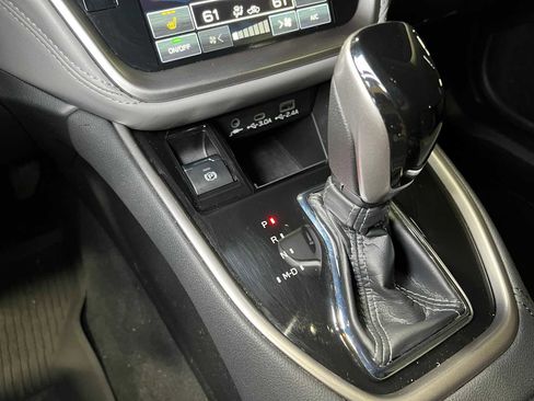 Used 2024 Subaru Outback Premium image 31