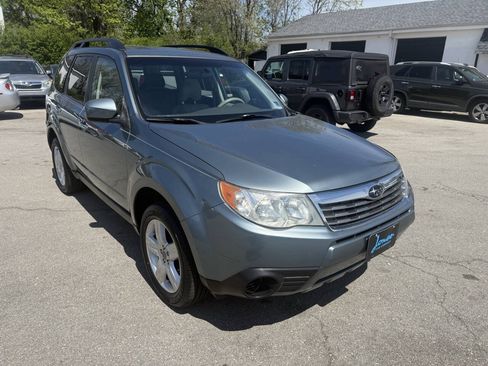 Used 2010 Subaru Forester 2.5X Premium AWD/4WD image 4