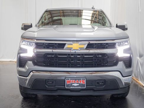 Used 2024 Chevrolet Silverado 1500 LT AWD/4WD image 2