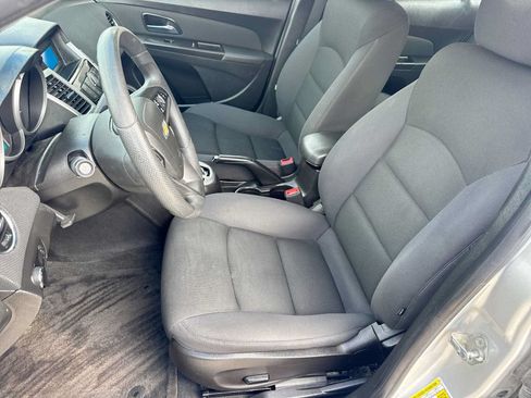Used 2016 Chevrolet Cruze LT FWD image 15