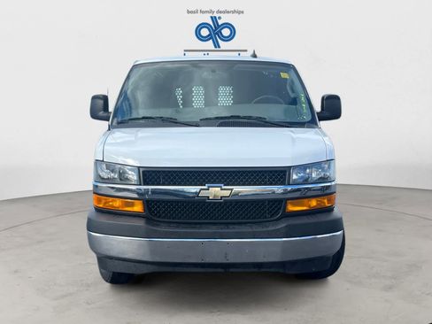 Used 2023 Chevrolet Express 2500 w/ Driver Convenience Package image 9