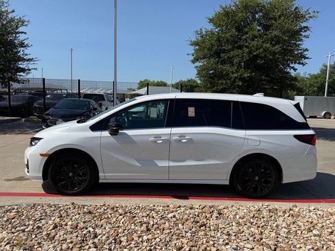 Used 2025 Honda Odyssey Sport-L image 2