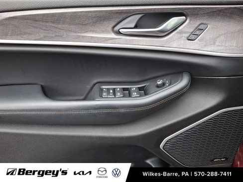 Used 2022 Jeep Grand Cherokee L Limited image 14