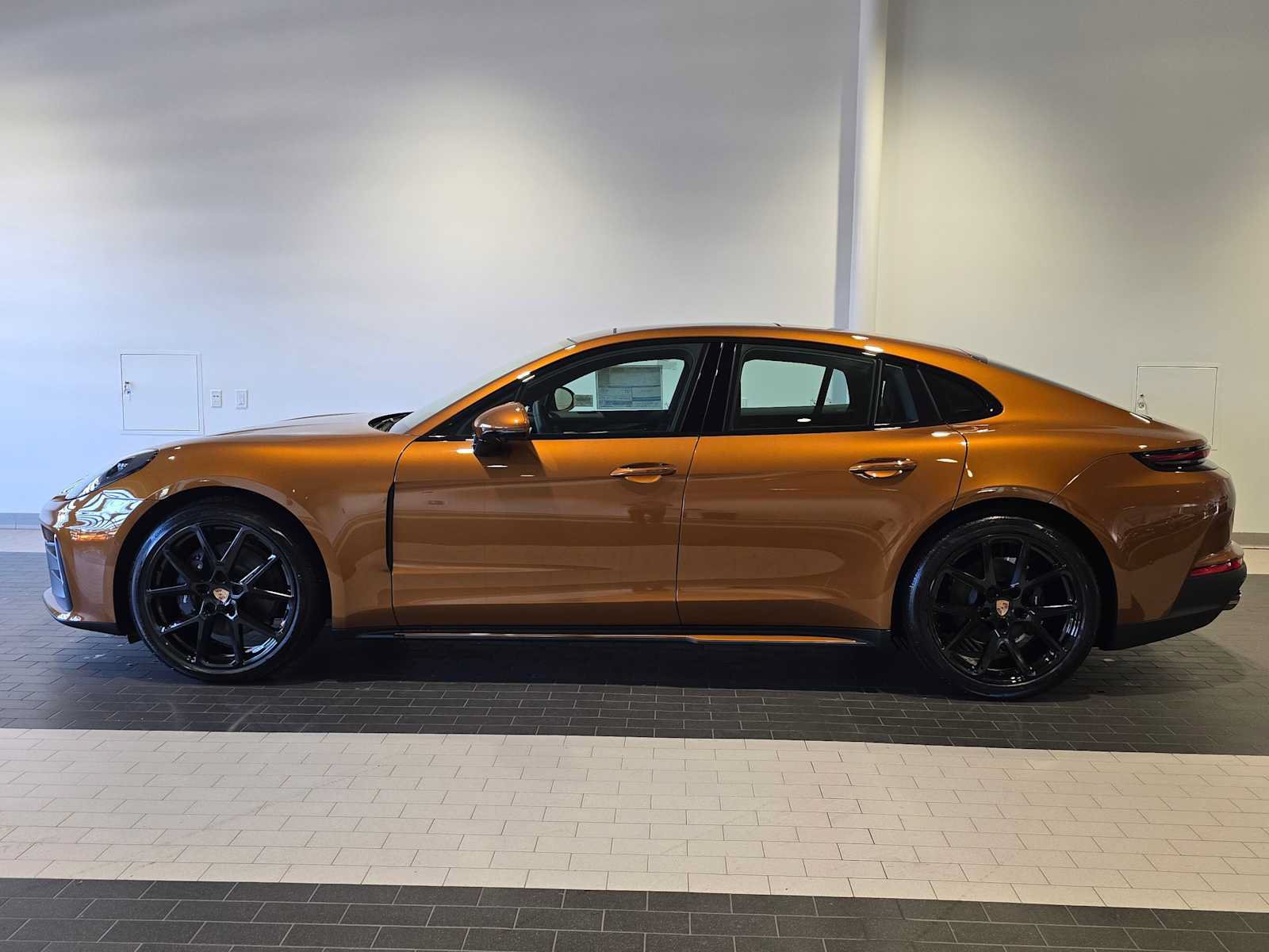 New 2026 Porsche Panamera 4 AWD/4WD image 2
