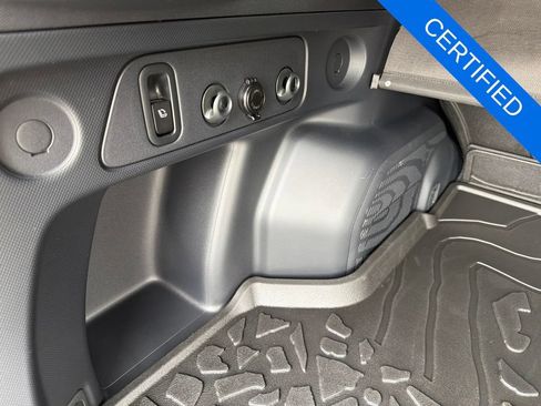 Certified 2026 Subaru Forester Wilderness AWD/4WD image 29