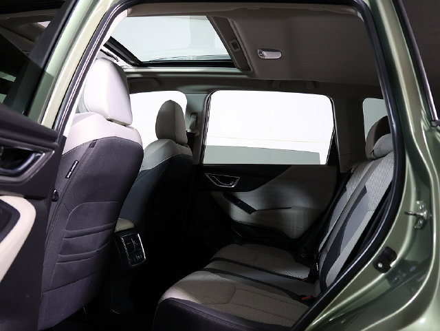 Used 2020 Subaru Forester Premium AWD/4WD image 14