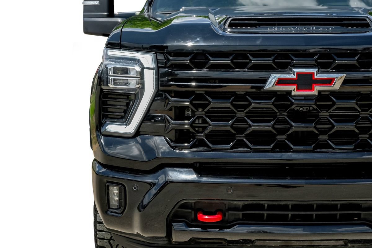 Used 2025 Chevrolet Silverado 2500 ZR2 w/ Technology Package AWD/4WD image 51