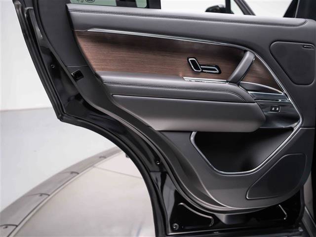 New 2026 Land Rover Range Rover SE AWD/4WD image 24