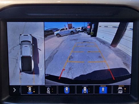 Used 2022 Chevrolet Silverado 3500 High Country image 23