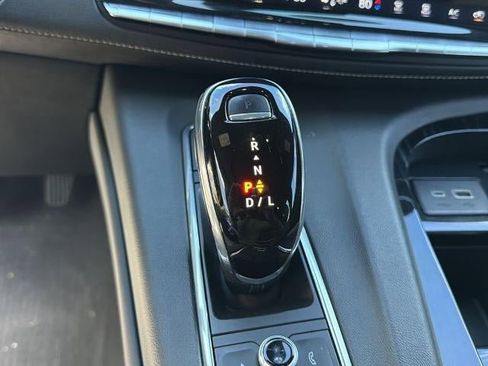 Used 2021 Cadillac Escalade Sport AWD/4WD image 33