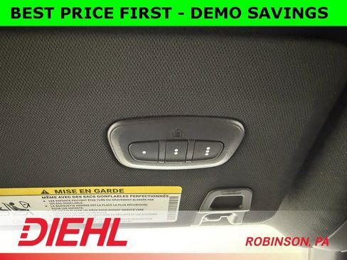 New 2025 Jeep Grand Cherokee Limited w/ Black Appearance Package image 34