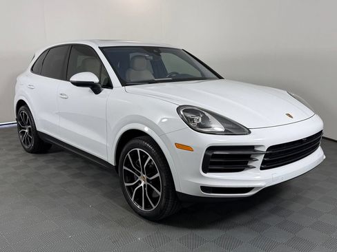Used 2022 Porsche Cayenne AWD/4WD image 9