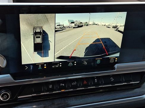 Used 2024 Chevrolet Silverado 2500 LTZ w/ LTZ Plus Package image 21