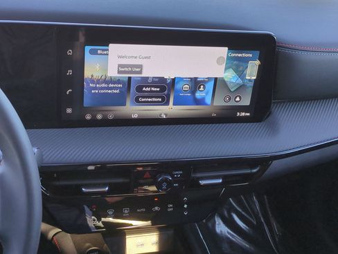 New 2026 Nissan Kicks SR image 16