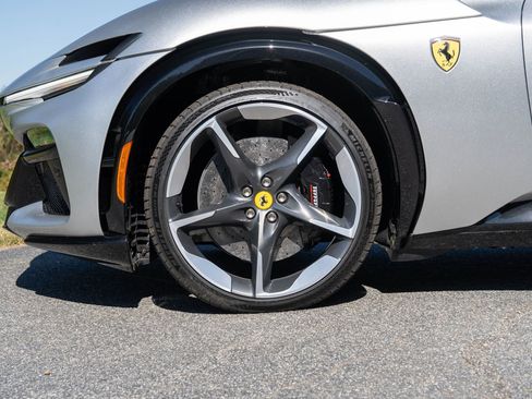 Certified 2025 Ferrari Purosangue image 9