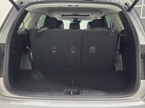 Certified 2025 Hyundai Palisade SEL FWD image 12