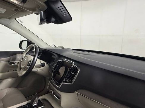Used 2023 Volvo XC90 B5 Plus AWD/4WD image 31