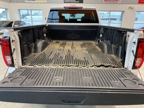Used 2021 GMC Sierra 2500 SLE image 30