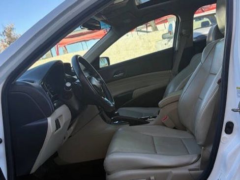 Used 2014 Acura ILX 2.0L w/Premium 4dr Sedan Packa image 12