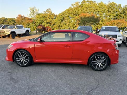 Used 2016 Scion tC FWD image 8
