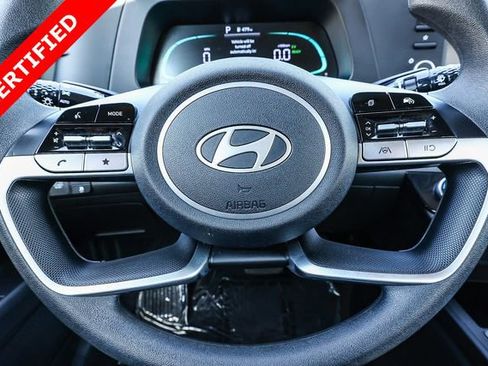 Used 2025 Hyundai Elantra Hybrid FWD image 26