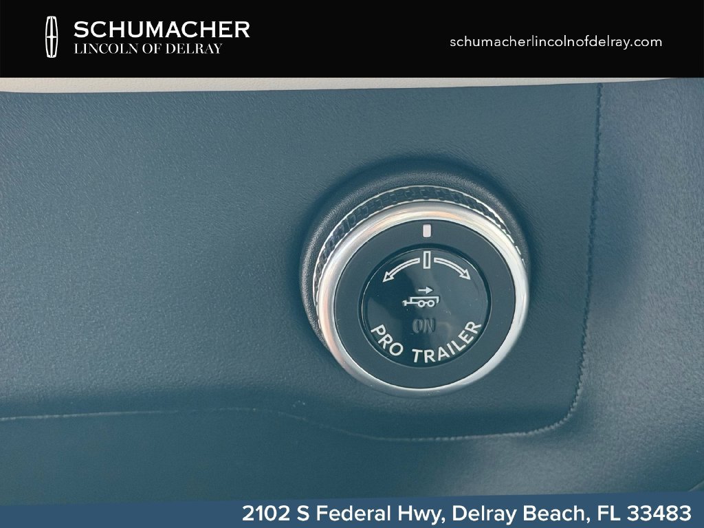 New 2026 Lincoln Navigator Premiere AWD/4WD image 20