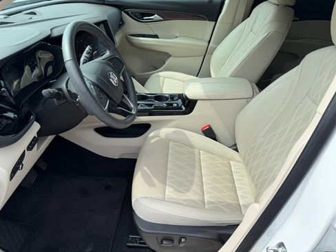 Used 2022 Buick Envision Avenir w/ Technology Package II FWD image 23