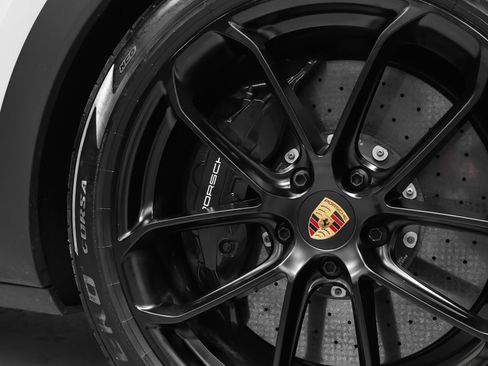 Certified 2025 Porsche Cayenne Turbo GT AWD/4WD image 21