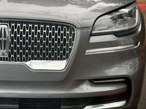 Used 2023 Lincoln Aviator Reserve image 5