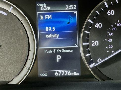 Used 2022 Lexus RX 450h AWD w/ Premium Package image 23
