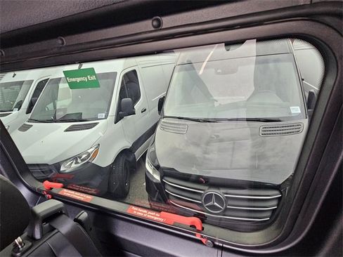 New 2025 Mercedes-Benz Sprinter 2500 image 22