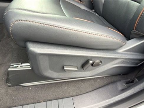 New 2026 Ford F250 Lariat w/ Black Appearance Package image 24