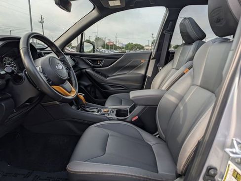 Used 2025 Subaru Forester Wilderness w/ Convenience Package AWD/4WD image 26