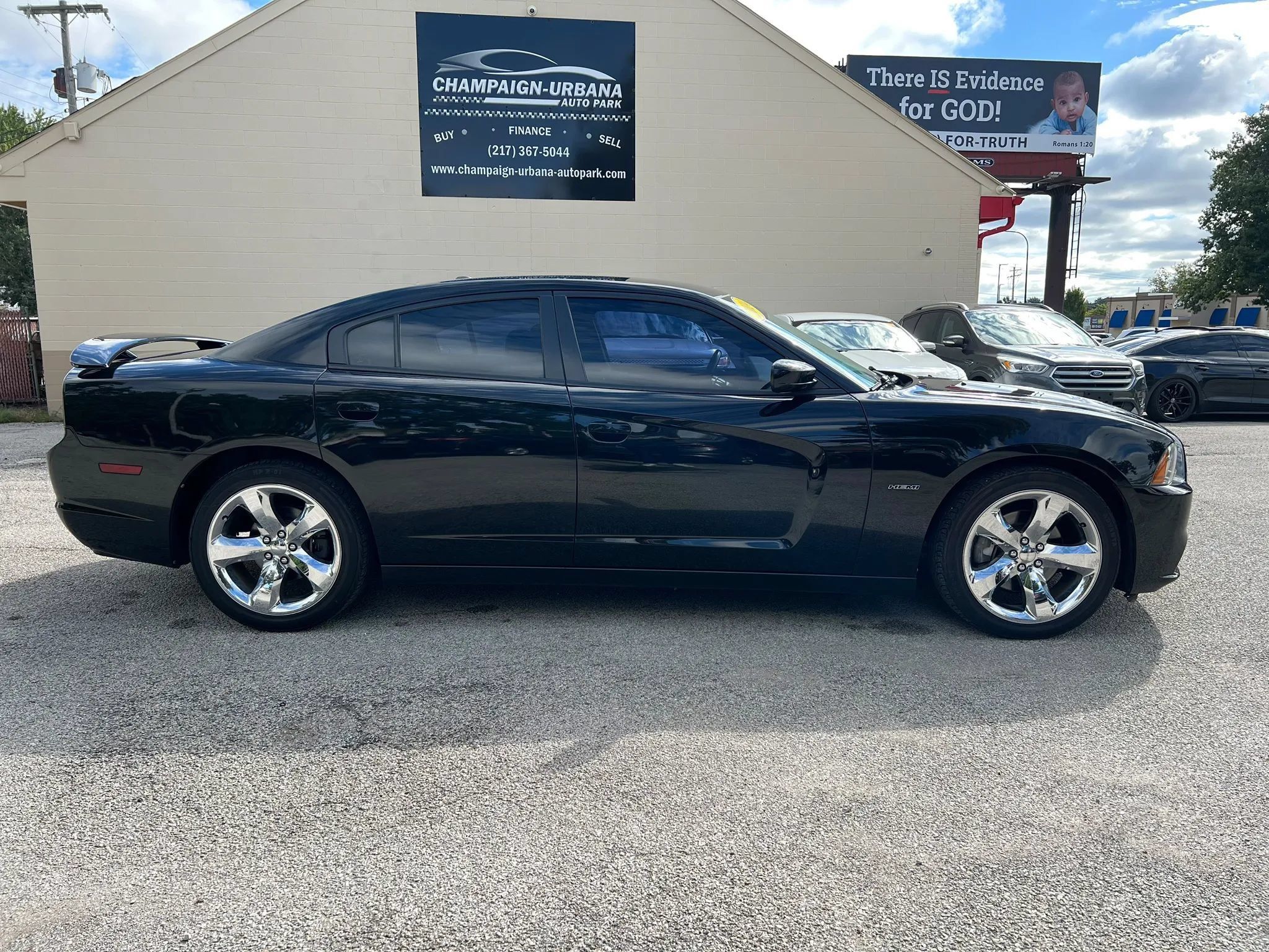 Used 2014 Dodge Charger R/T w/ Wheels & Tunes Group RWD image 8