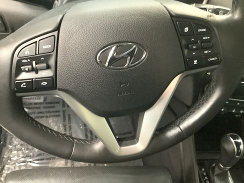 Used 2019 Hyundai Tucson Ultimate w/ Cargo Package AWD/4WD image 15