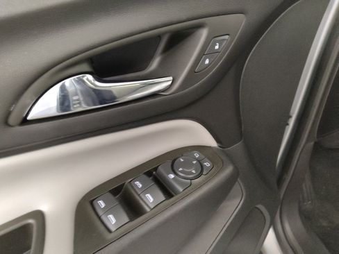 Used 2023 Chevrolet Equinox LT FWD image 27