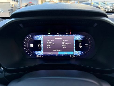 Used 2022 Volvo XC40 P8 Recharge Plus AWD/4WD image 32