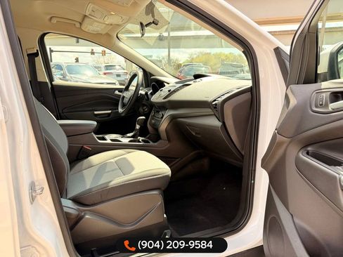 Used 2017 Ford Escape SE w/ SE Cold Weather Package image 37