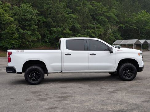 Used 2022 Chevrolet Silverado 1500 LT Trail Boss w/ LT Trail Boss Premium Package AWD/4WD image 10