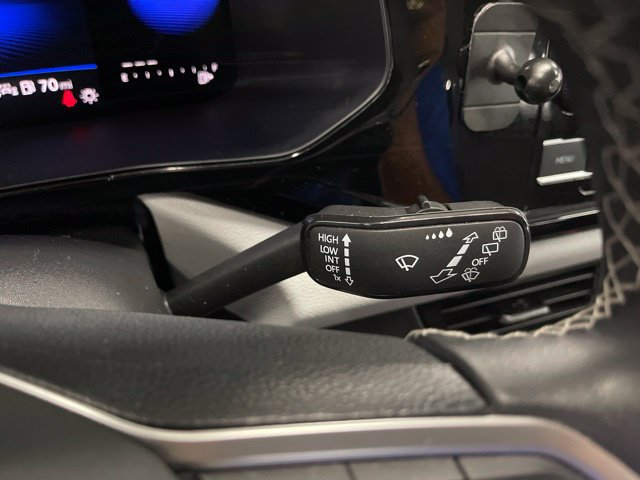 Used 2023 Volkswagen Taos S w/ Driver Assistance Package AWD/4WD image 18