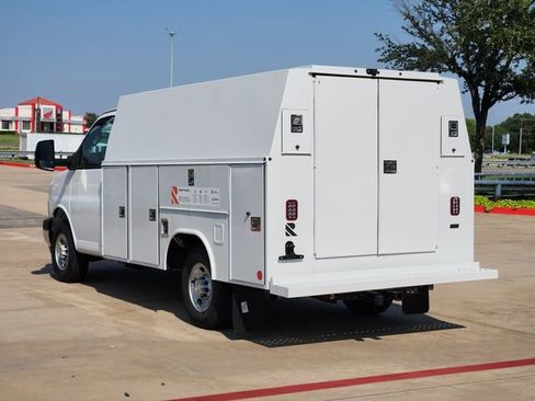 New 2025 Chevrolet Express 3500 w/ Power Convenience Package RWD image 6