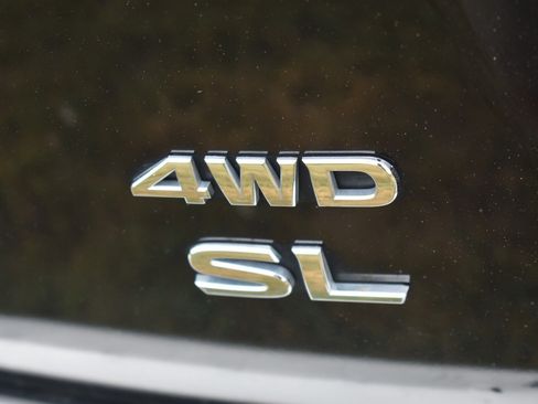 Used 2016 Nissan Pathfinder SL w/ SL Premium Package AWD/4WD image 12