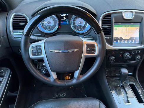 Used 2014 Chrysler 300 C image 16