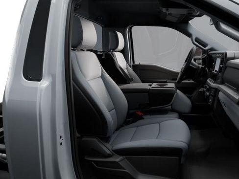 New 2025 Ford F450 XLT w/ XLT Value Package image 27