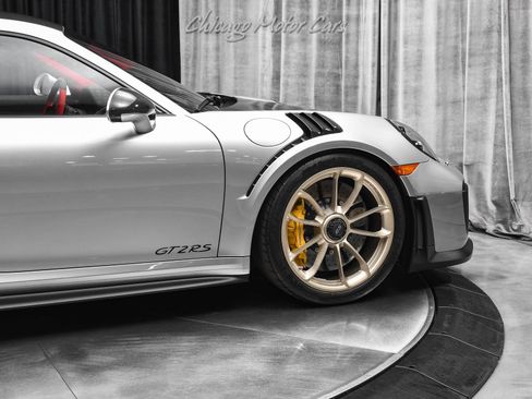 Used 2019 Porsche 911 GT2 RS image 46