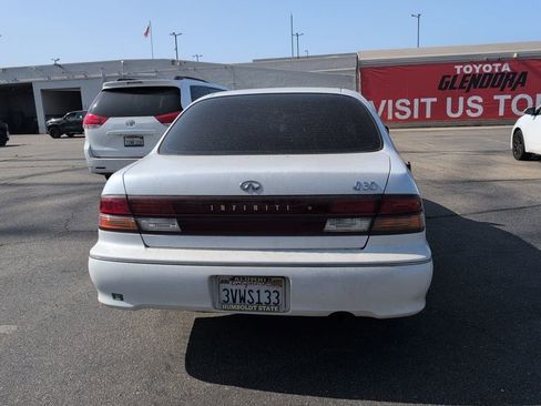 Used 1997 INFINITI I30 FWD image 4