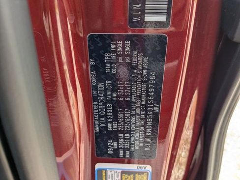 Used 2025 Kia Carnival LXS image 30